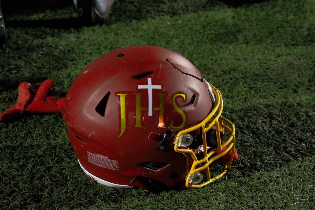 Clayton Valley outmatches Jesuit s varsity football team Jesuit High